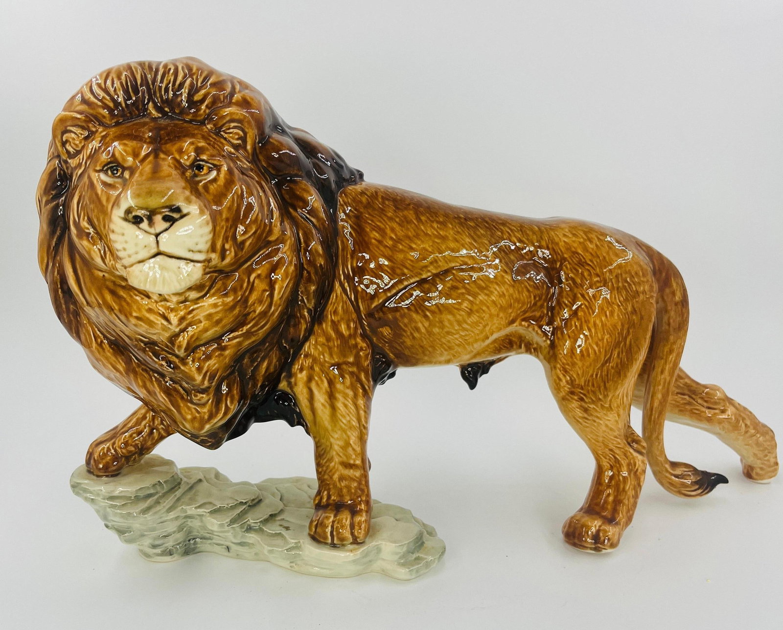 Goebel Lion Figure, INV. 1244 (1 of 6)
