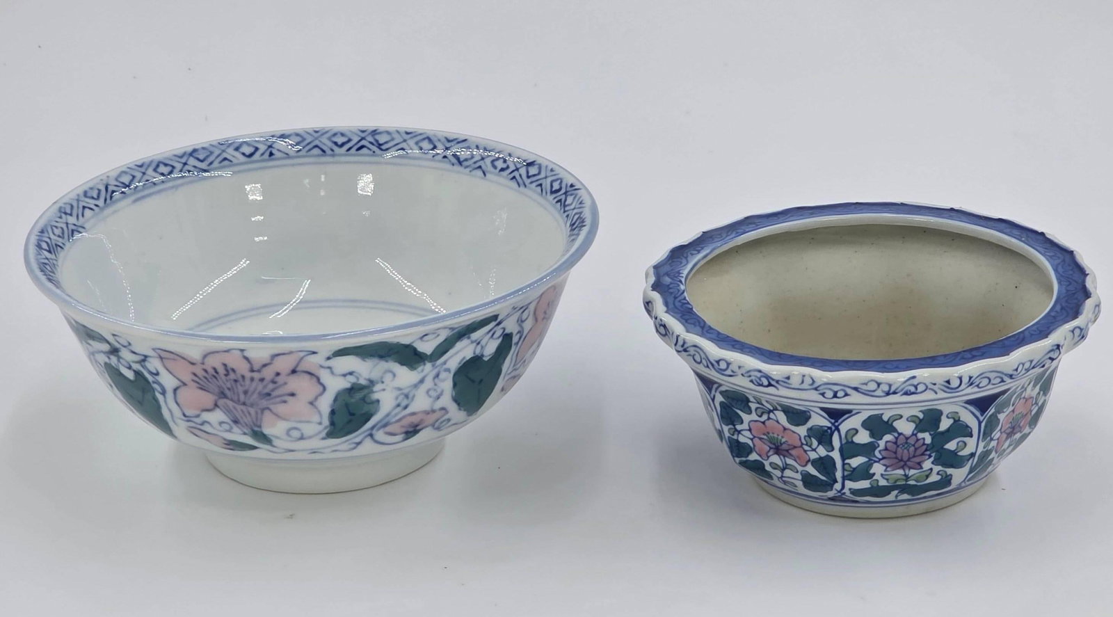 2 Chinese Bowls, INV. 1183 (1 of 4)