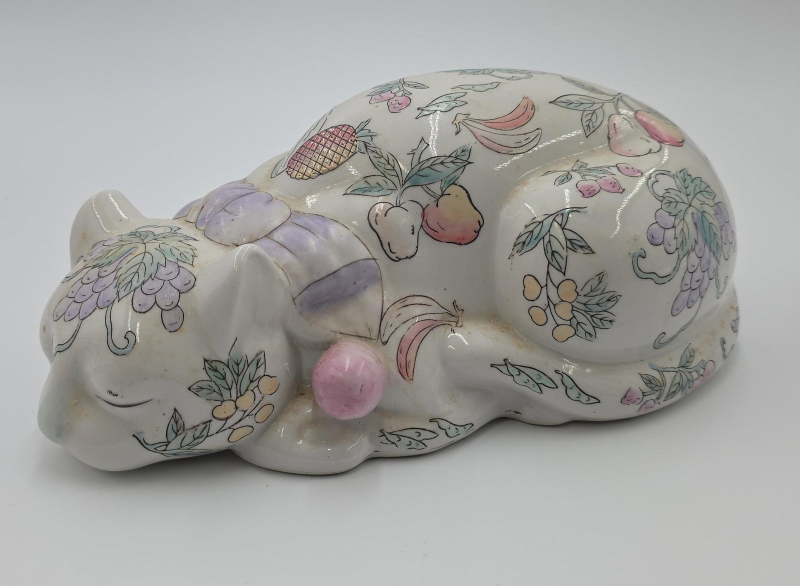 WBI Chinoiserie sleeping cat, INV. 1023 (1 of 6)