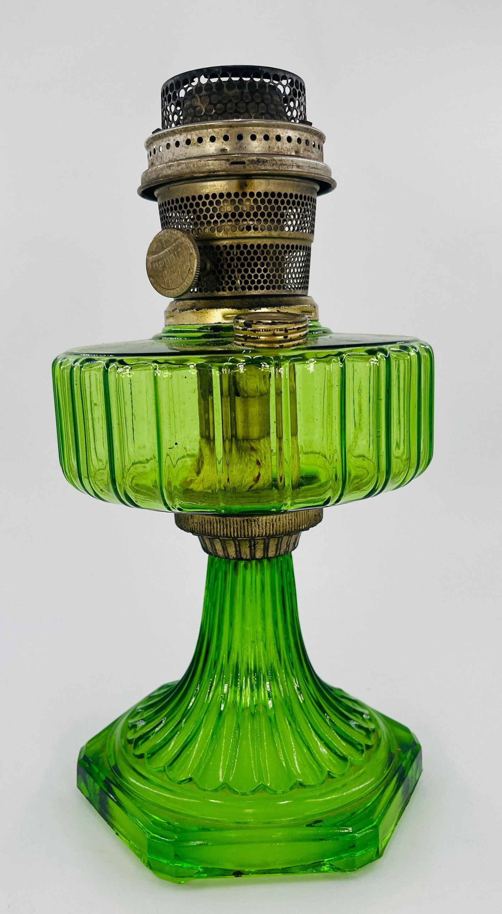Aladdin Nu-Type Model B Corinthian Oil Lamp, Vintage, INV. 1238: Approx. height 12 1/2".