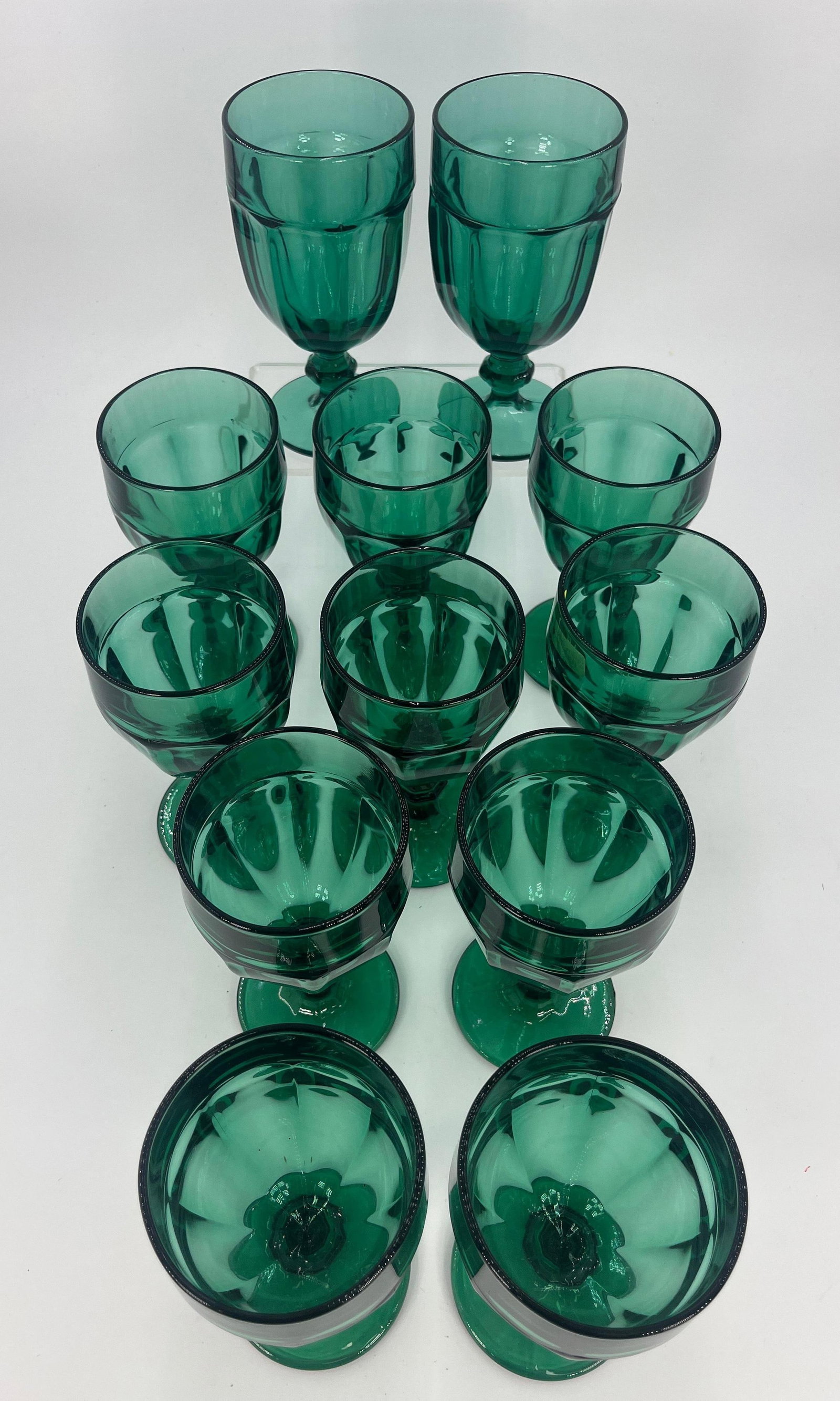 Libbey Duratuff Gibraltar Juniper Green Water Goblets and Iced Tea Glasses, Vintage, INV. 1109: Includes 11 water goblets, 2 iced tea glasses. Approx. height of water goblets 6 3/4", height of iced tea glasses 7". With marking.
