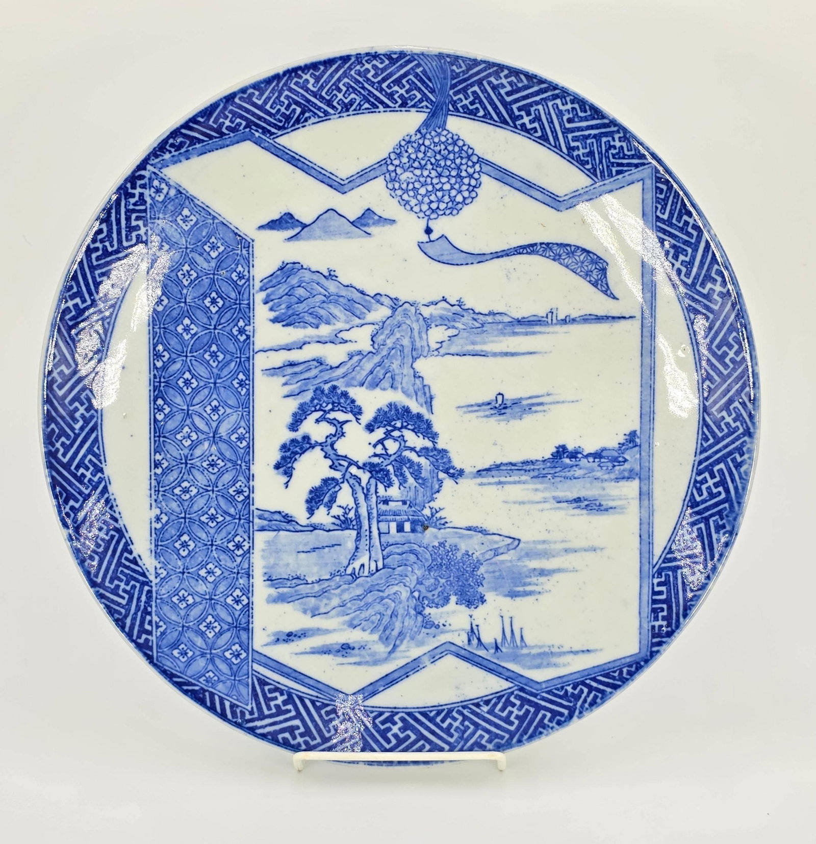 Vintage Japanese Blue and White Porcelain Igezara Plate, INV. 408 (1 of 4)