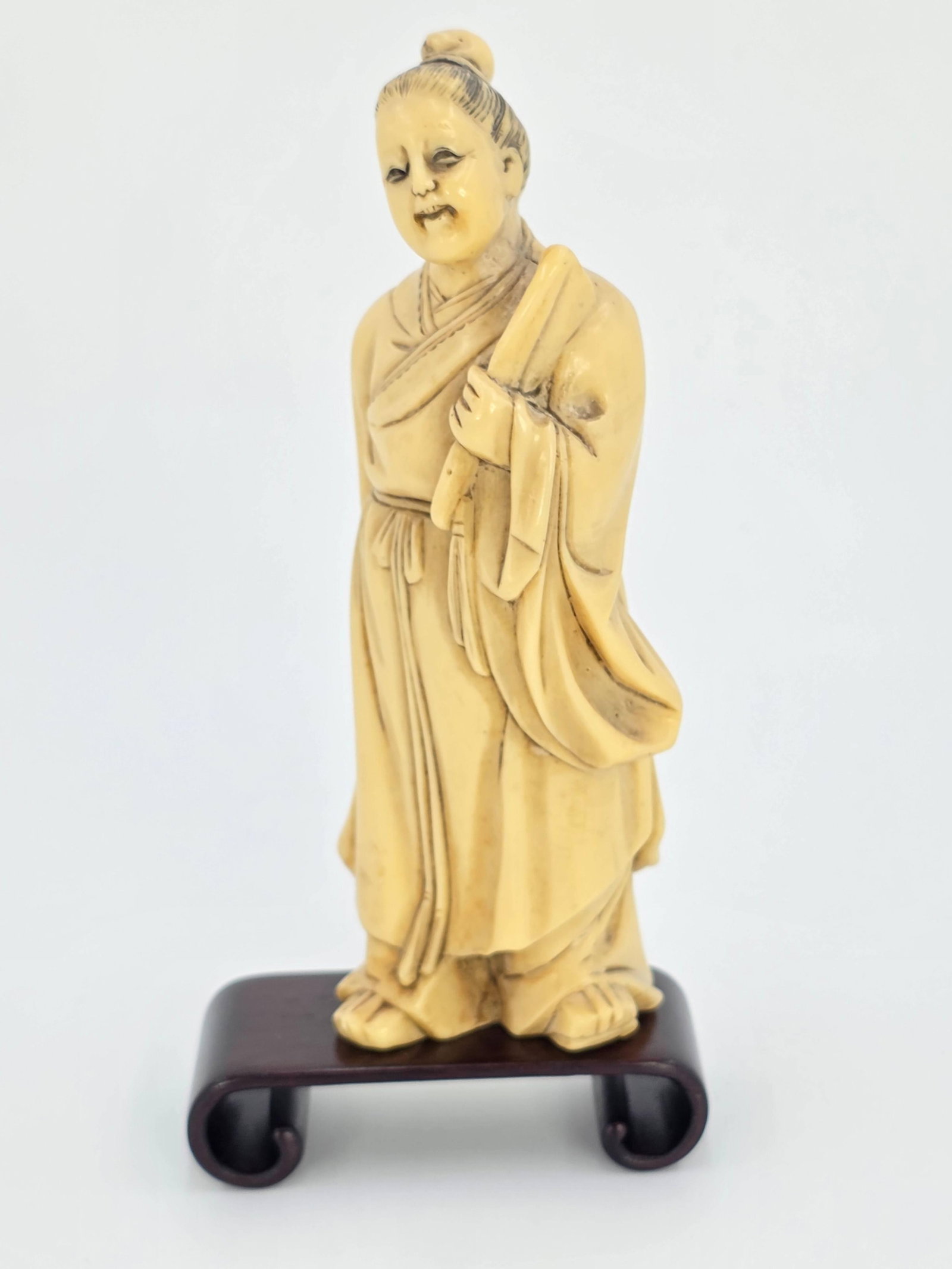 Vintage Asian Scholar Figure, INV. 83: 6.25 x 2.25 x 2 inches