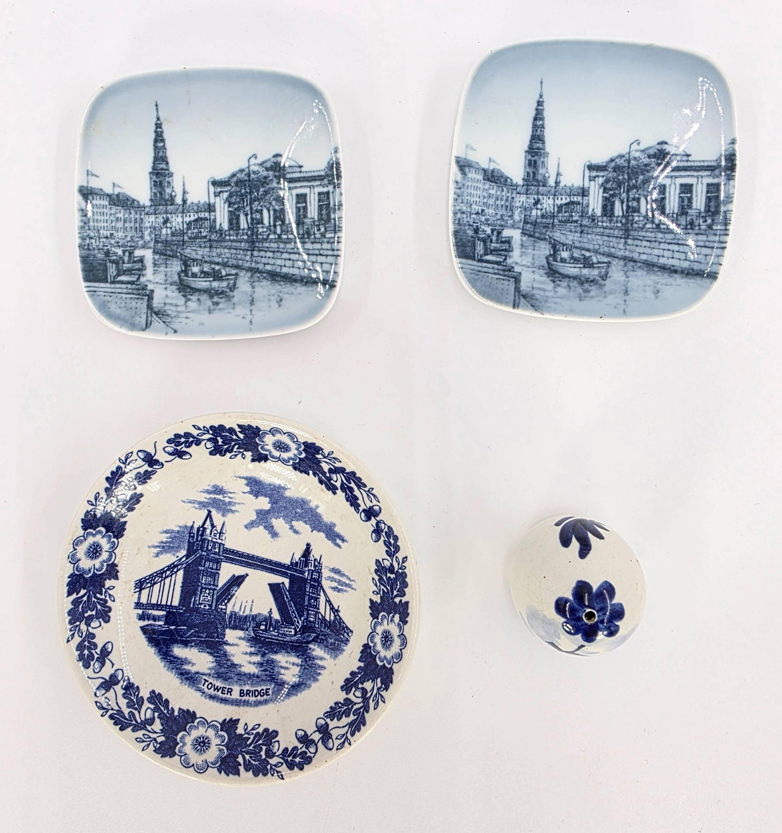 Vintage Denmark Minatare Collector Plates, London Plate, Holland Delft Blue Egg Shape Shaker, INV. (1 of 5)