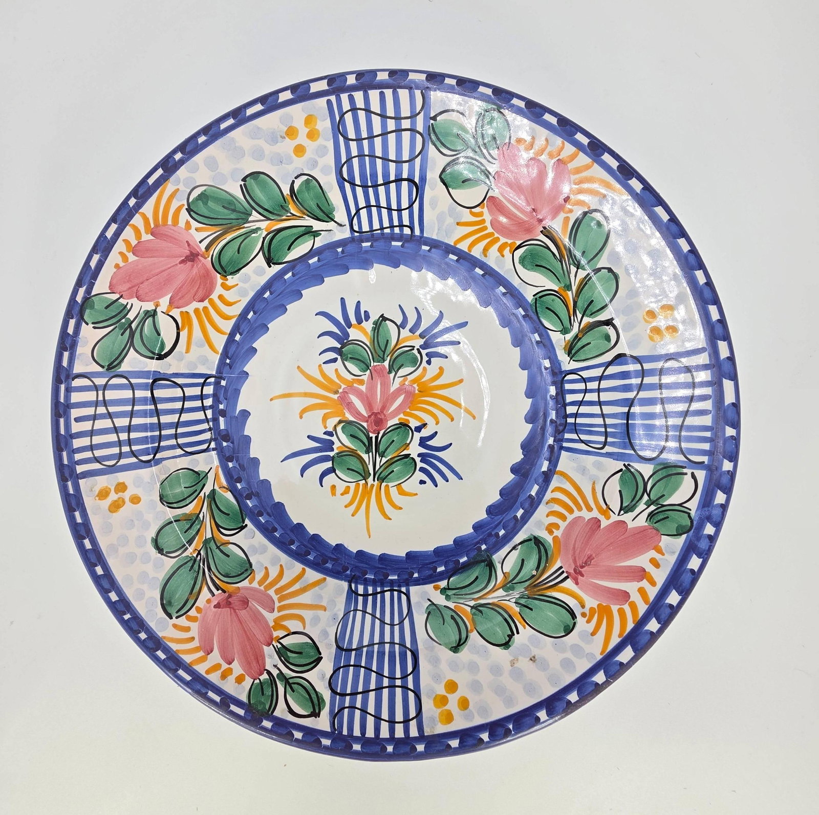 Hand Painted European Folk Art Style Wall Plate, INV. 270: With marking. Diameter 10.75 inches