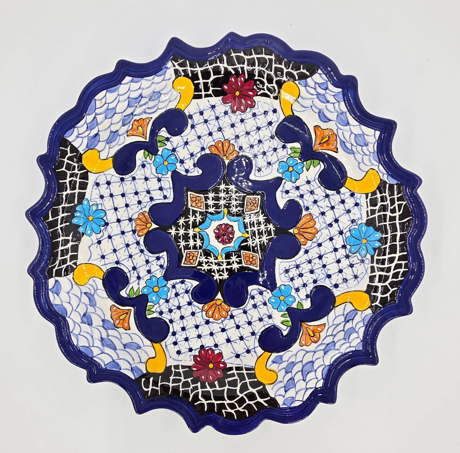 Mexican Talavera Plate, INV. 269: diameter 12.5 inches