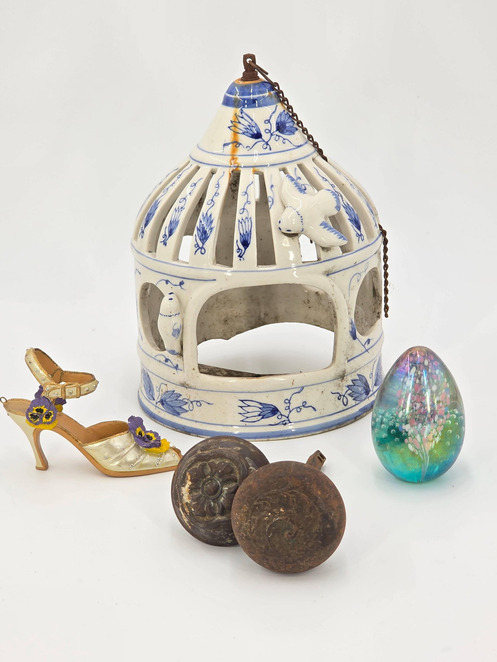 Assorted Items incl. antique doorknobs, INV. 801,788,470,471,902: Birdcage is broken. Birdcage approx. 8.5? x 6 x 6 inches