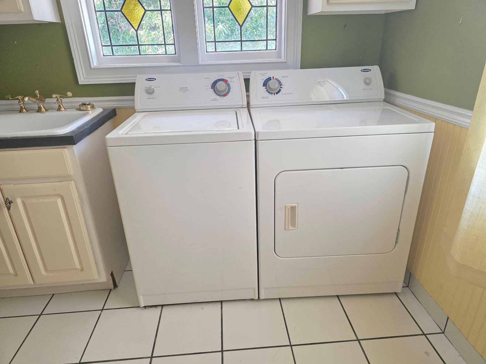 Crosley Heavy Duty Extra Large Capacity Washer and Dryer, INV. 2030: Washer approx. 43 x 24 x 25.5 inches Dryer approx. 43 x 29 x 25.5 inches