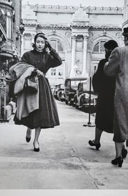 Ruth Orkin: Woman on East 82nd Street in Front of The Met