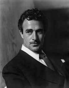 George Hurrell: Gilbert Roland