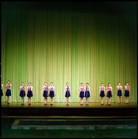 Hiroshi Watanabe: DPRK 130 (Singers, Mangyondae School Children's Palace)