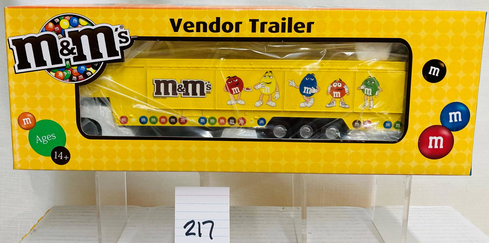 MTH 30-50049 M&M's Vendor Trailer with Original Box: MTH 30-50049 M&M's Vendor Trailer with Original Box, C10
