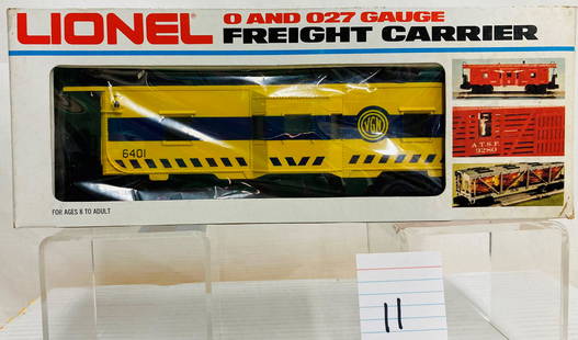 Lionel 6401 Virginian Caboose with Original Box: Lionel 6401 Virginian Caboose with Original Box, C9. Box has light staining