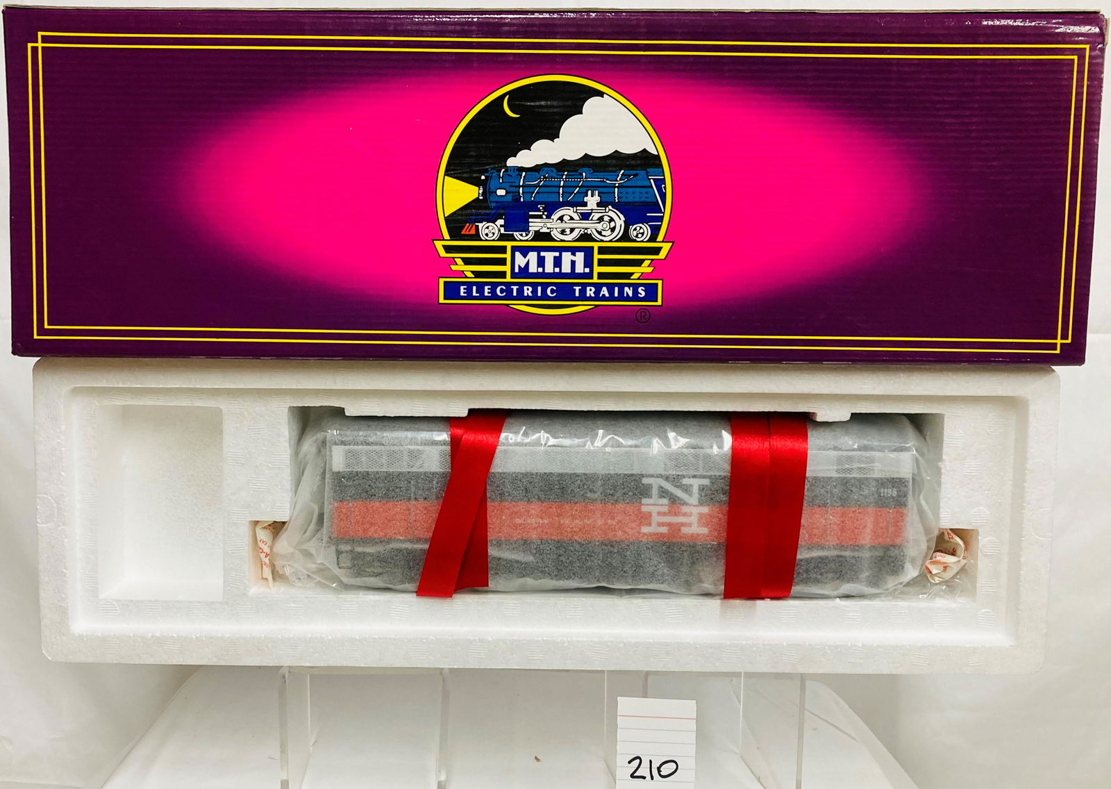 MTH MT-2097L New Haven Dummy F3 "B" Unit Diesel Locomotive w/ OB (1 of 4)