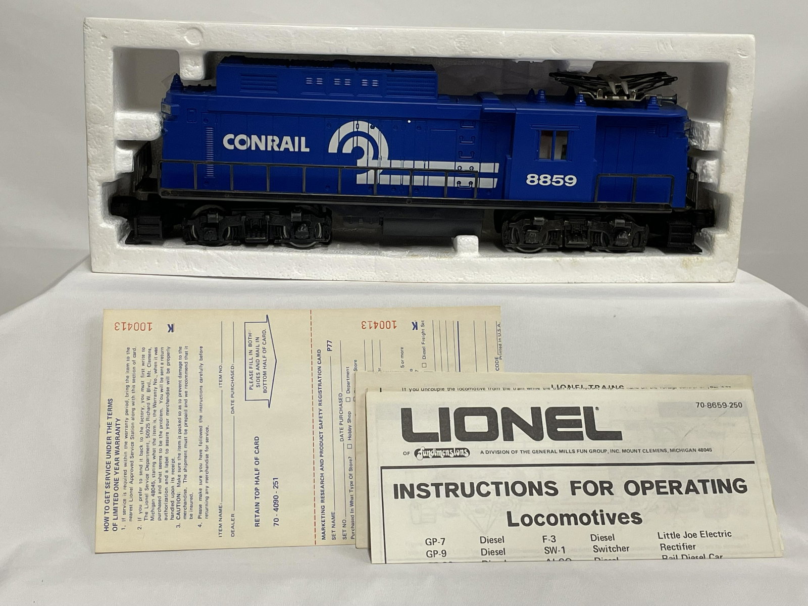 Lionel 8859 Conrail Rectifier Electric Locomotive w/ OB: Lionel 8859 Conrail Rectifier Electric Locomotive w/ OB, C9