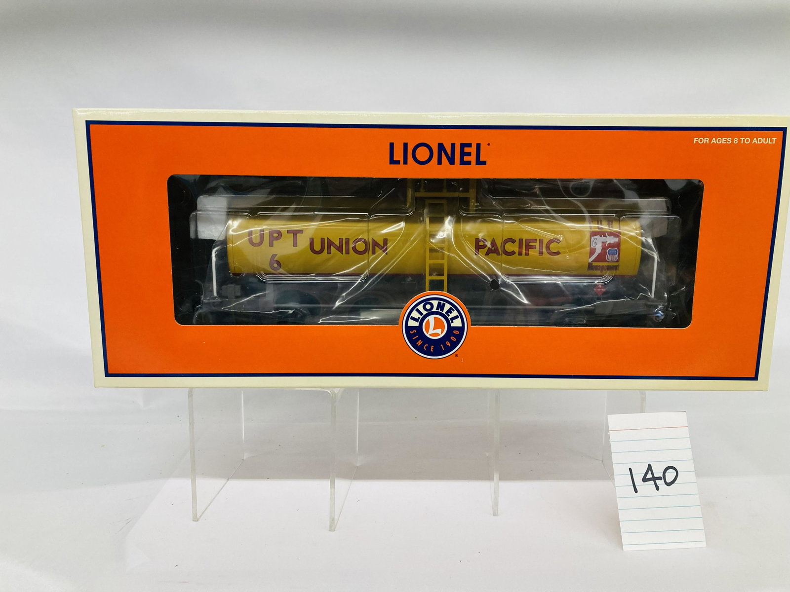 Lionel 17931 Union Pacific Unibody Tank Car w/ OB: Lionel 17931 Union Pacific Unibody Tank Car w/ OB, C10
