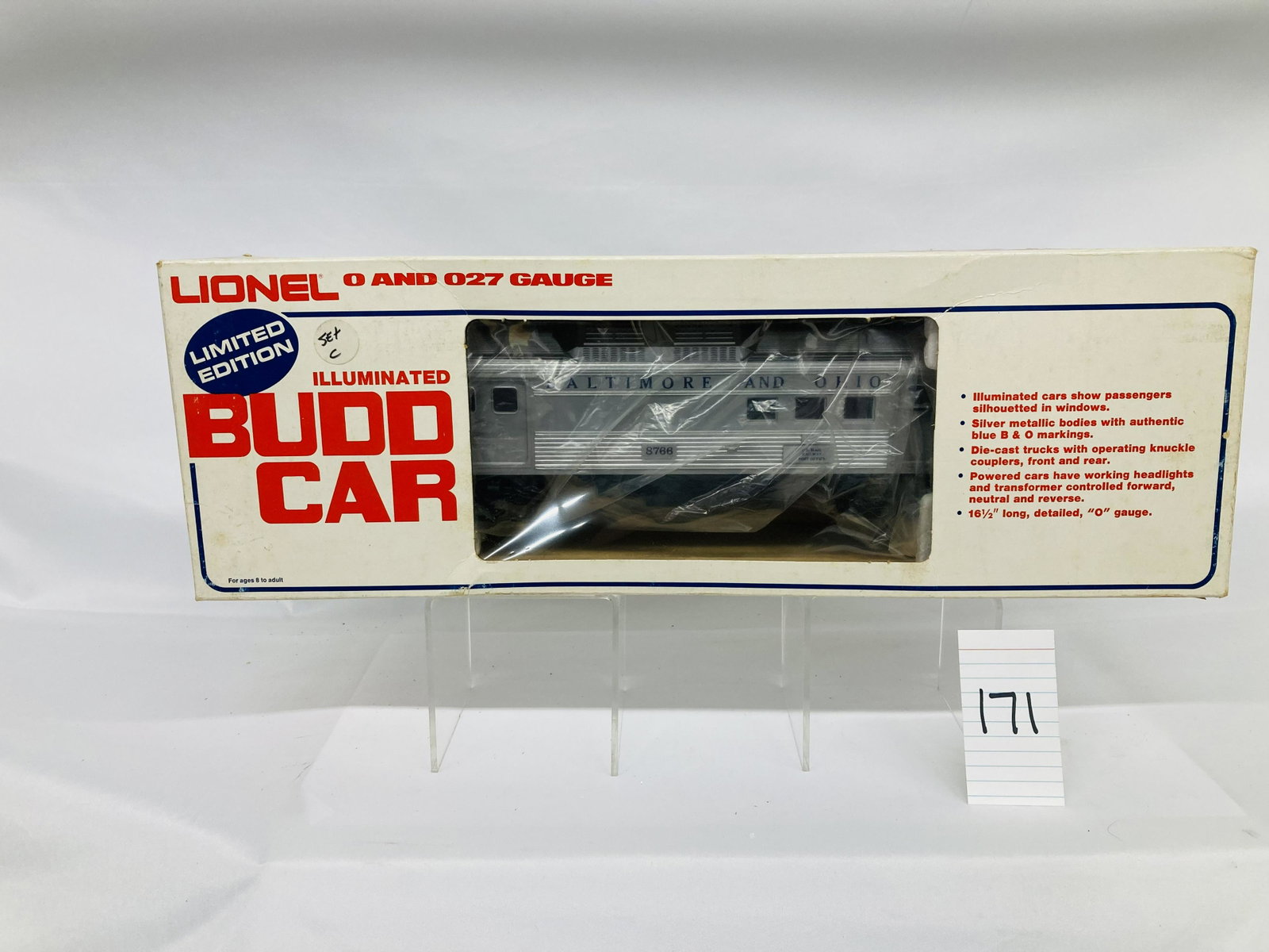 Lionel 8766 Powered Illuminated Budd Comuter RDC-1 Passenger Car w/ OB: Lionel 8766 Powered Illuminated Budd Comuter RDC-1 Passenger Car w/ OB, C9