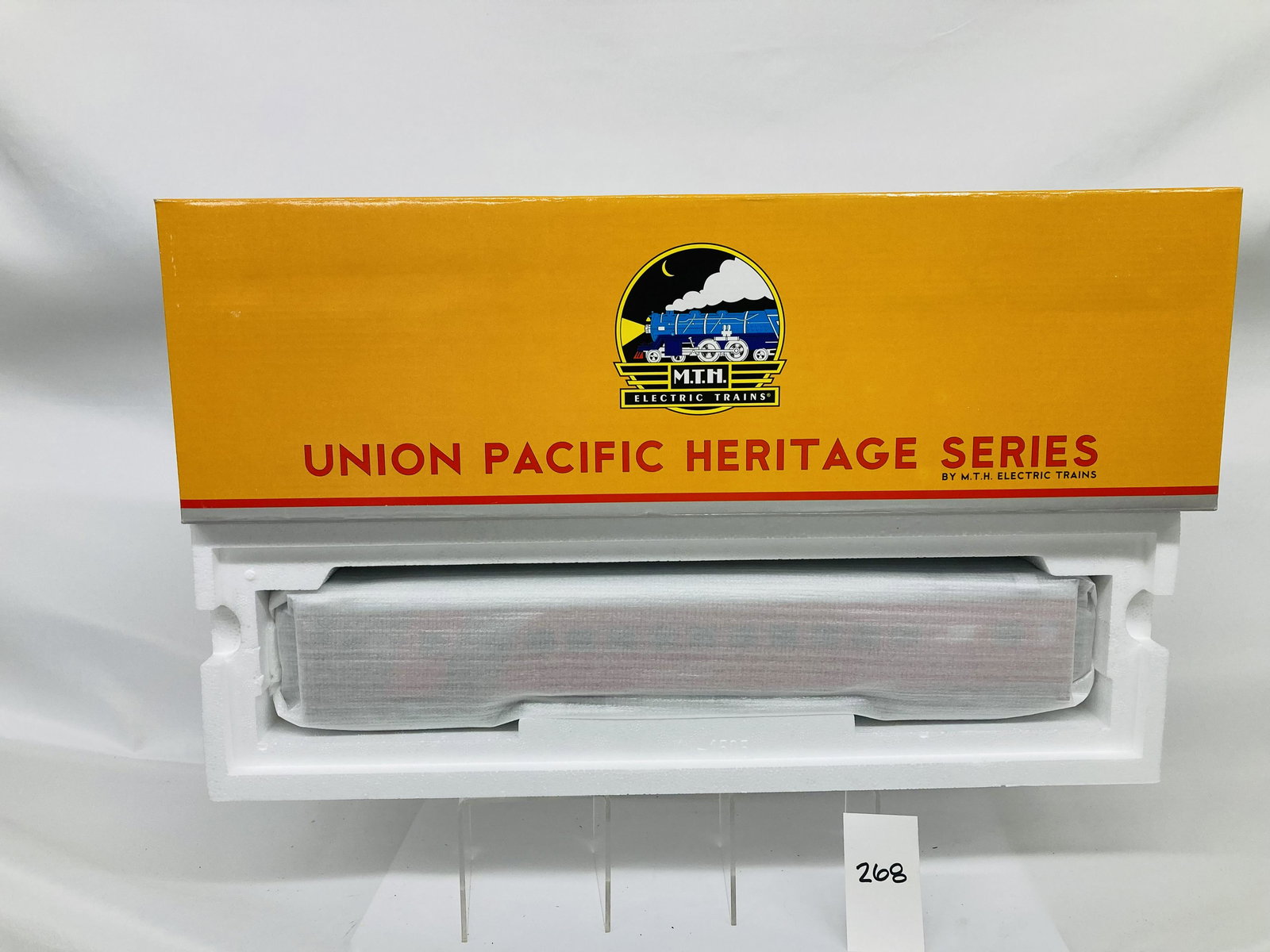 MTH 20-69142A MKT (Heritage) 70' Streamlined Coach Passenger Car w/ OB: MTH 20-69142A MKT (Heritage) 70' Streamlined Coach Passenger Car w/ OB, C10