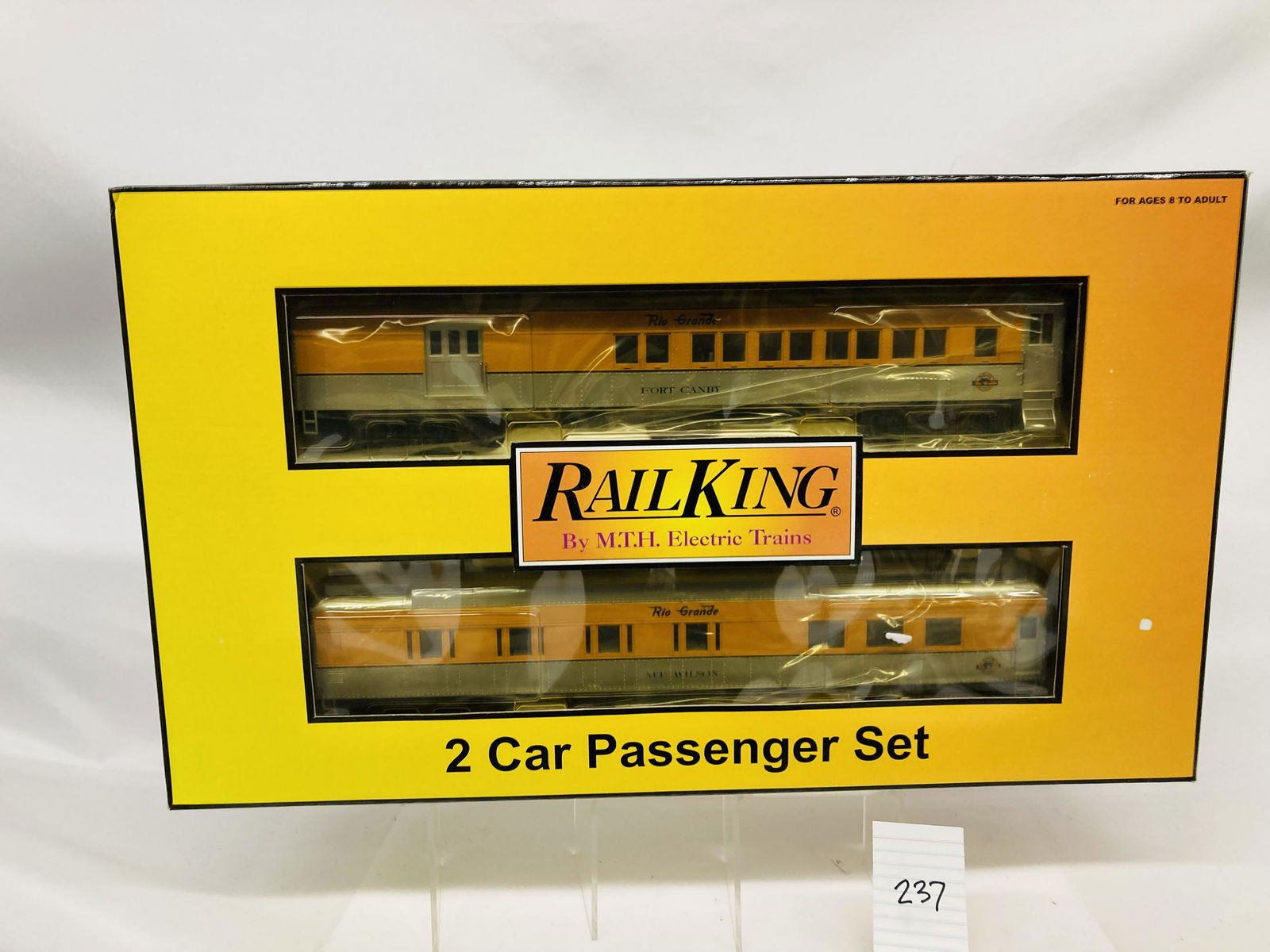 MTH 30-6944 Denver & Rio Grande 2-Car Madison Combo/Diner Passenger Car Set w/ OB (1 of 4)
