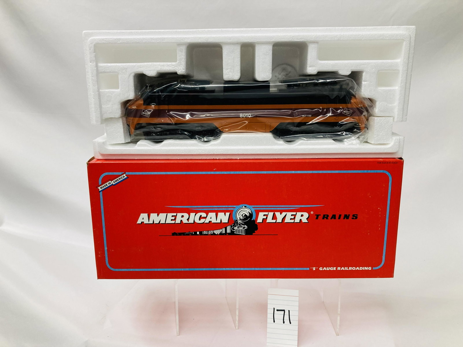 American Flyer LTI 48010 Milwaukee Rd Electric Locomotive w/ OB: American Flyer LTI 48010 Milwaukee Rd Electric Locomotive w/ OB, C10
