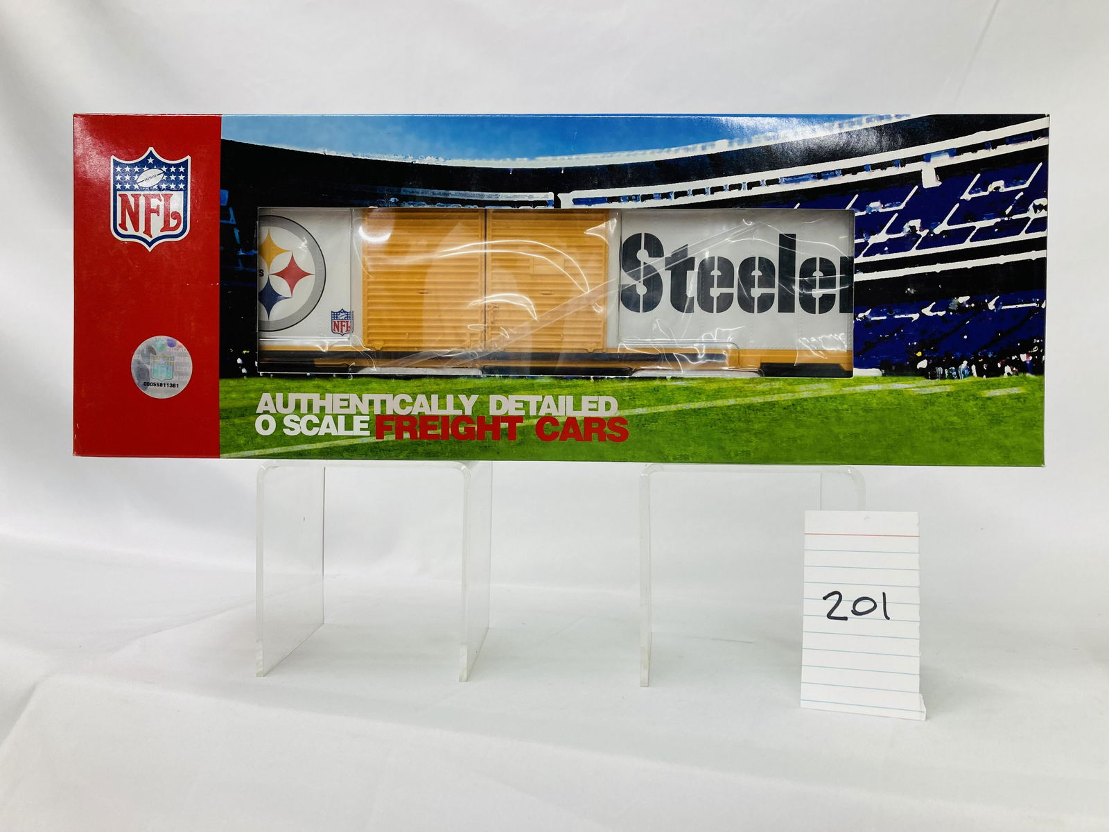 MTH 20-93269 NFL - Pittsburgh Steelers Double Door Boxcar w/ OB (1 of 2)