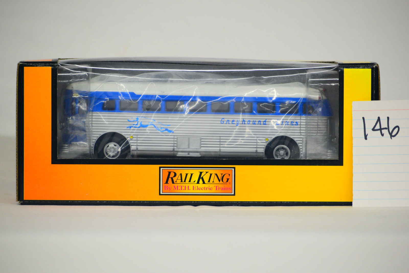 MTH (RailKing) - No. 30-50009  -  Grayhound Die-Cast Bus (w/ OB) (1 of 2)