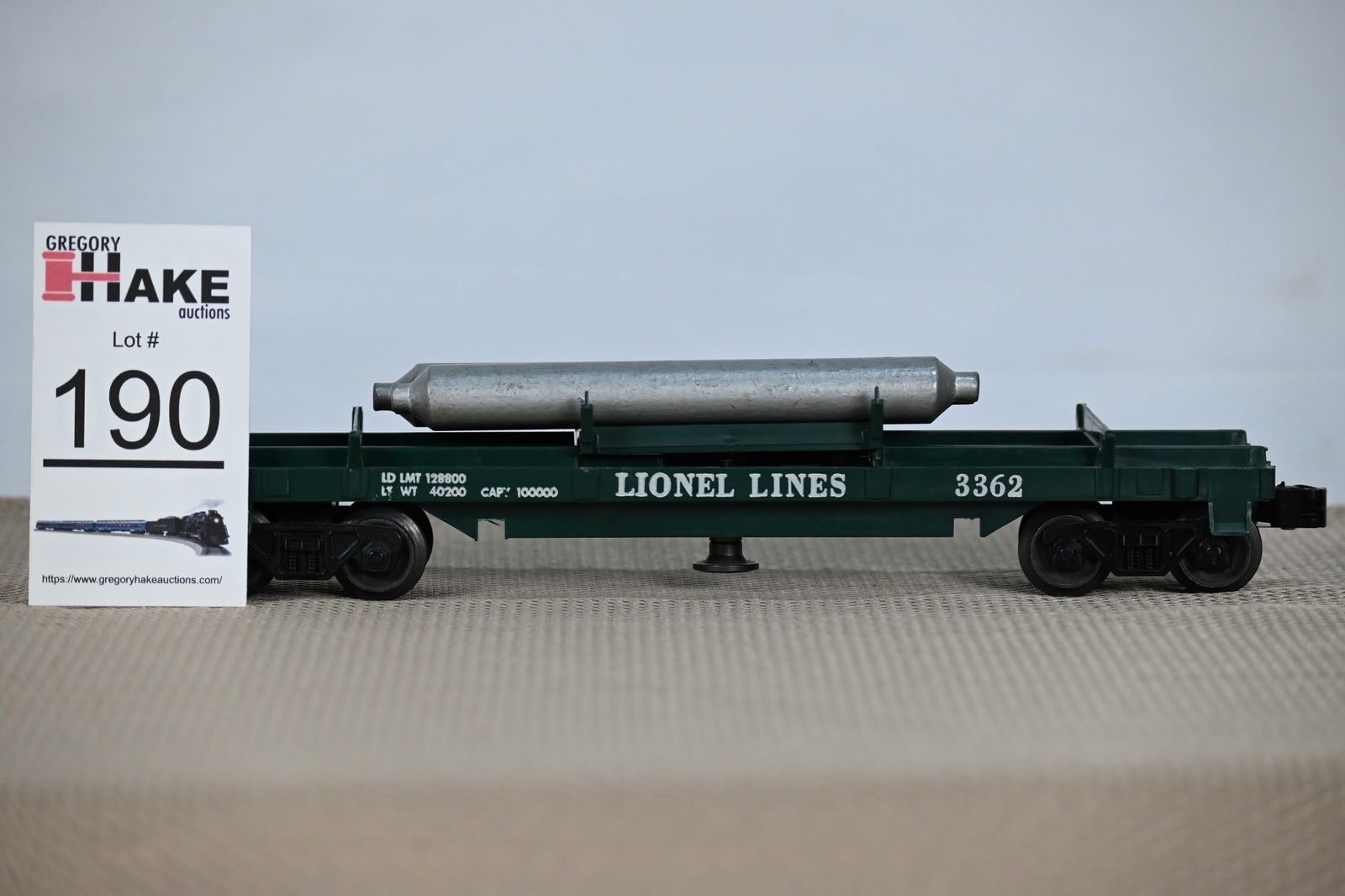 Lionel Postwar 3362 Flat Car w/ Three Original Helium Tanks (1 of 4)