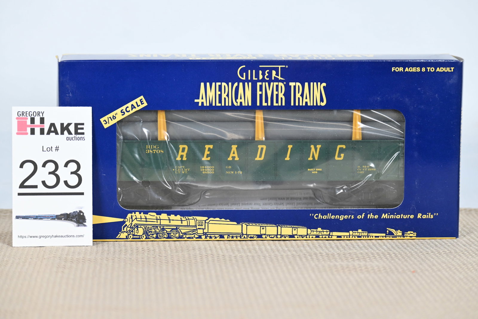 American Flyer 6-48526 Reading Gondola w/ Pipes & OB: American Flyer 6-48526 Reading Gondola w/ Pipes & OB - C10