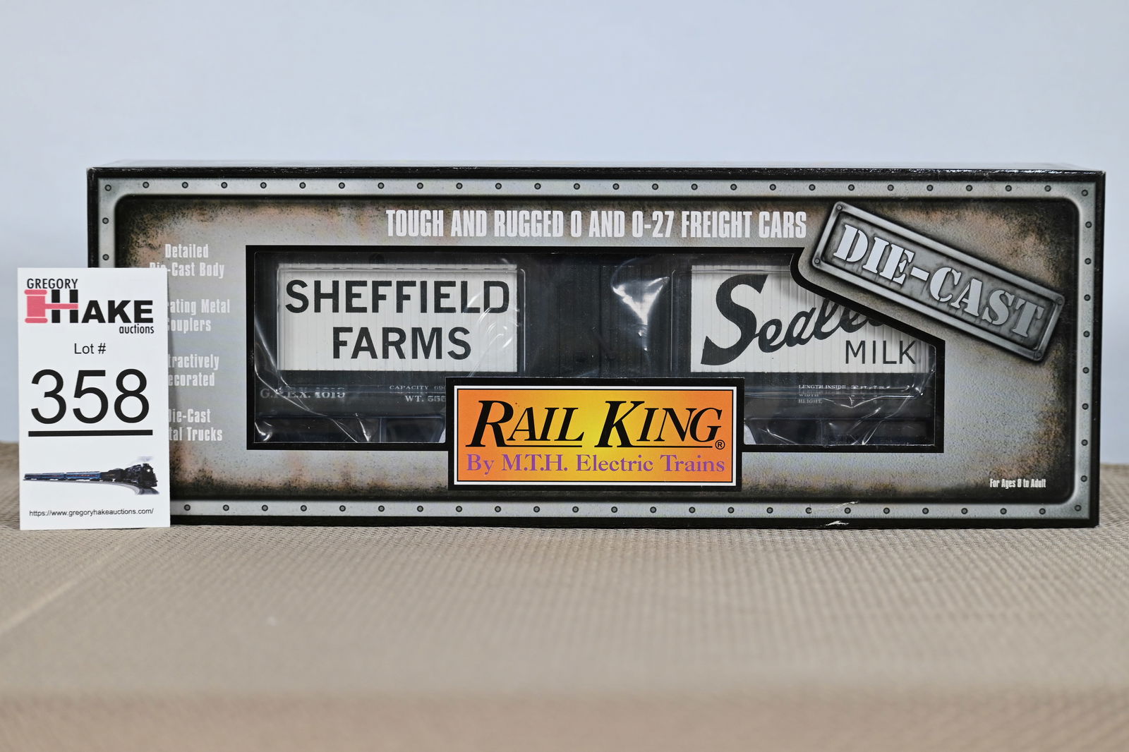 MTH (RailKing) - 30-8630: (O Gauge) Sheffield Farms - Die-Cast Reefer Car w/OB (1 of 2)