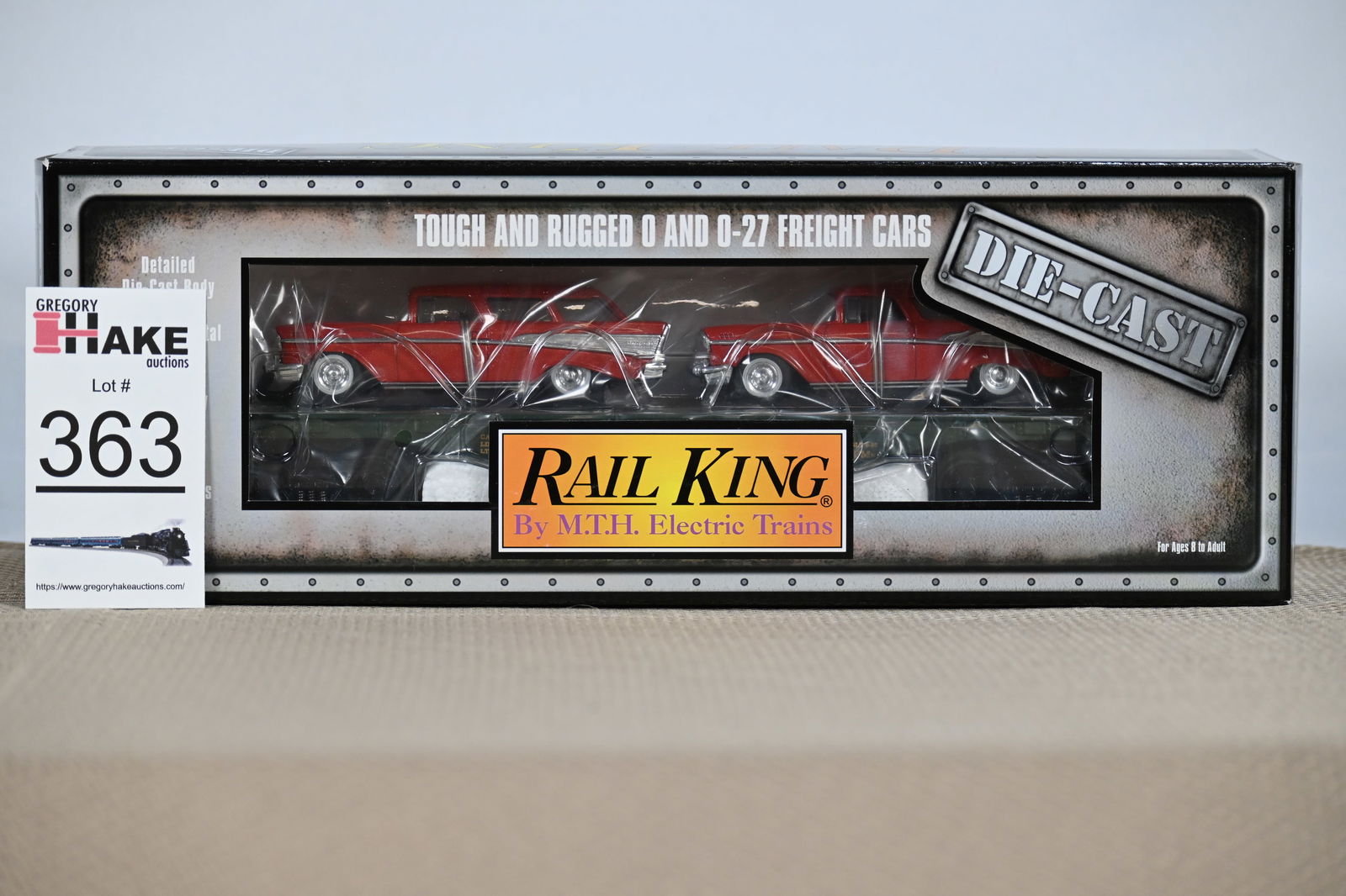 MTH (RailKing) - 30-8310: (O Gauge) Reading - Die-Cast Flat Car - RDG w/ (2) '57 Chevy Nomad Car (1 of 2)