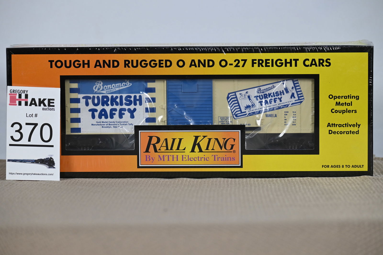 MTH (RailKing) - 30-74096: (O Gauge) Bonomo Taffy - Box Car - Vanilla w/OB (1 of 2)
