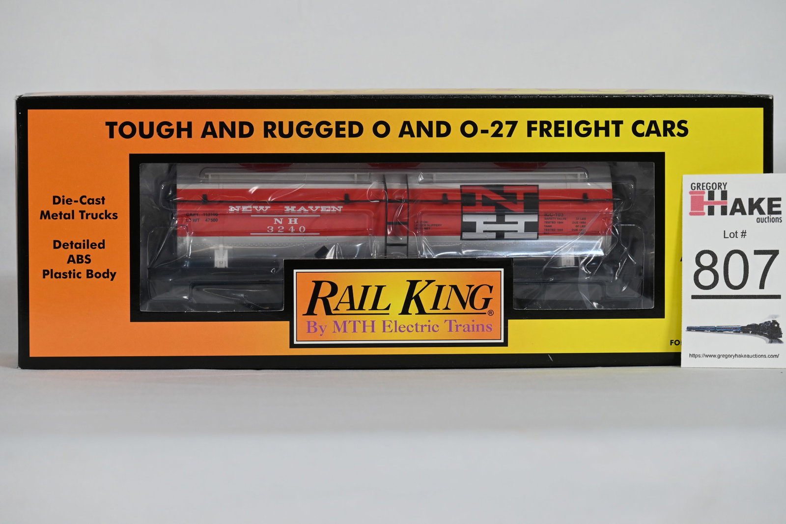 MTH (RailKing) - 30-7399: New Haven - 3-Dome Tank Car - w/OB: MTH (RailKing) - 30-7399: New Haven - 3-Dome Tank Car - New Haven Car No. 3240, w/OB / Condition: C10