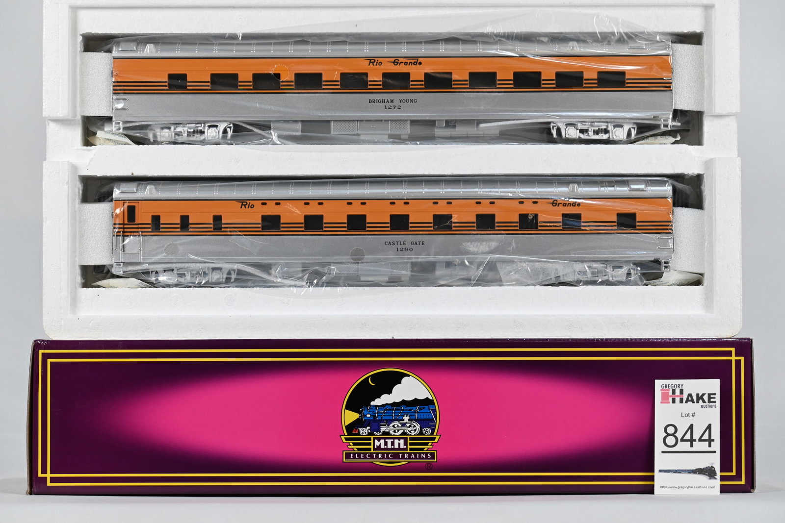 MTH (Premier) - 20-6695: Denver & Rio Grande - 2-Car 70' ABS Slpr/Diner Passenger Set - w/OB: MTH (Premier) - 20-6695: Denver & Rio Grande - 2-Car 70' ABS Slpr/Diner Passenger Set - Smooth - w/OB, Condition: C10