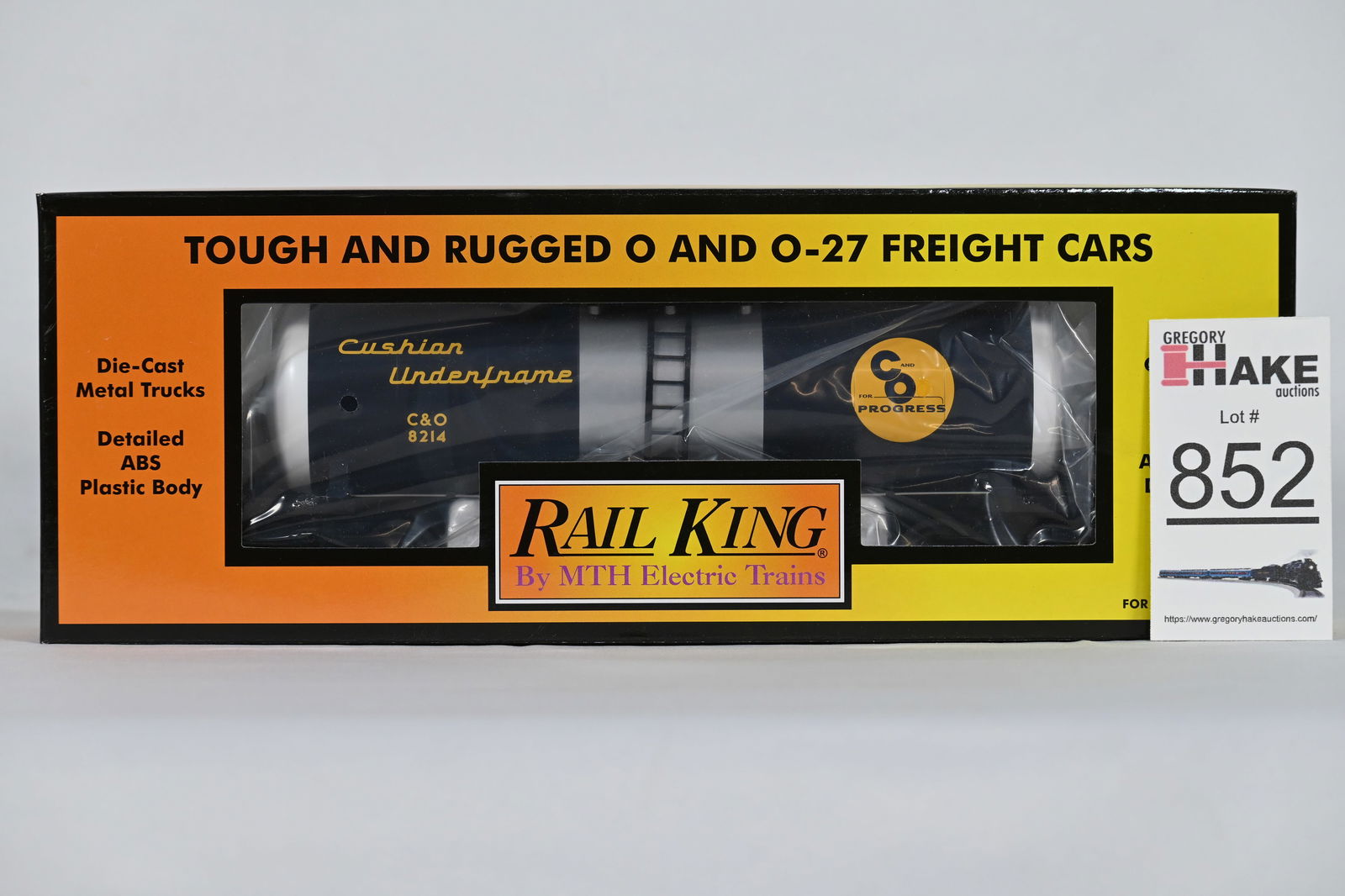 MTH (RailKing) - 30-7384: Chesapeake & Ohio - Modern Tank Car - w/OB (1 of 2)