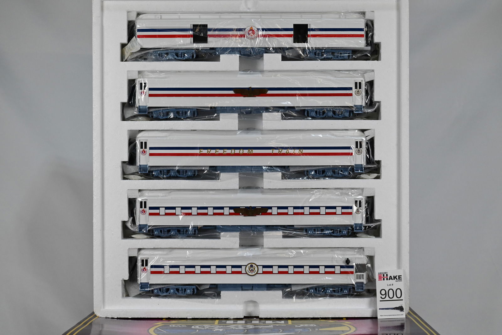 MTH (Premier) - 20-4051: American Freedom - 5-Car 70' Madison Passenger Set - w/OB (1 of 6)