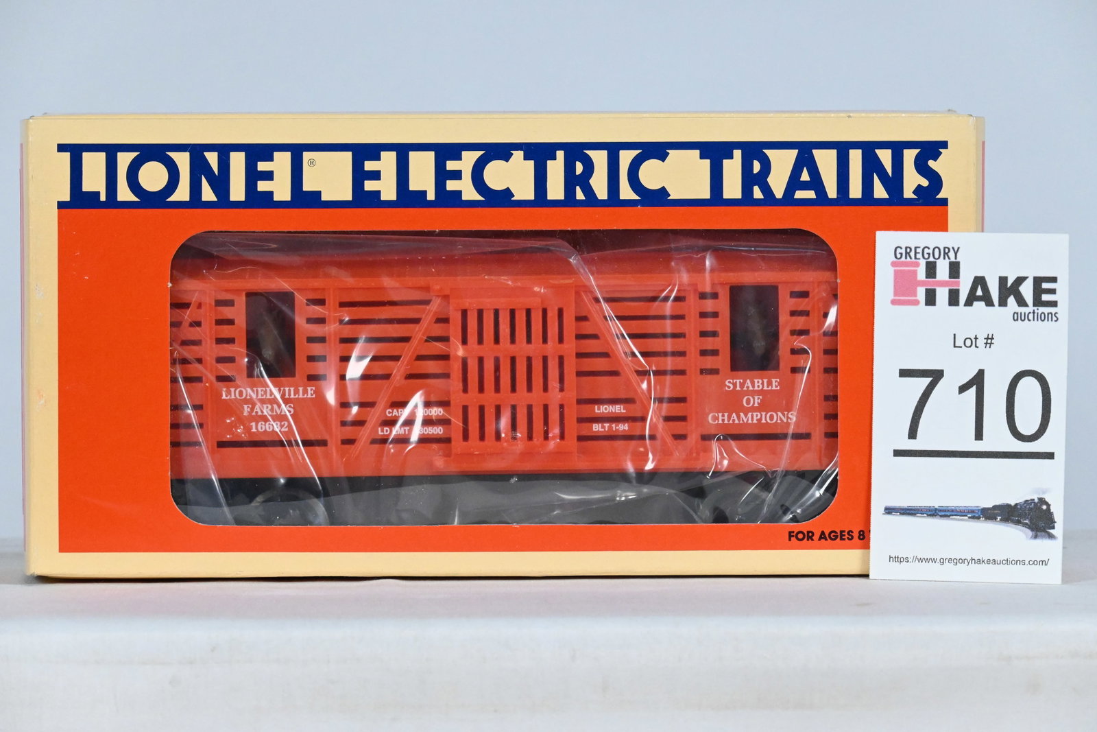 Lionel (LTI) - 6-16682: Lionelville Farms - Operating Stock Car, w/OB: Lionel (LTI) - 6-16682: Lionelville Farms - Operating Stock Car, w/OB - C10