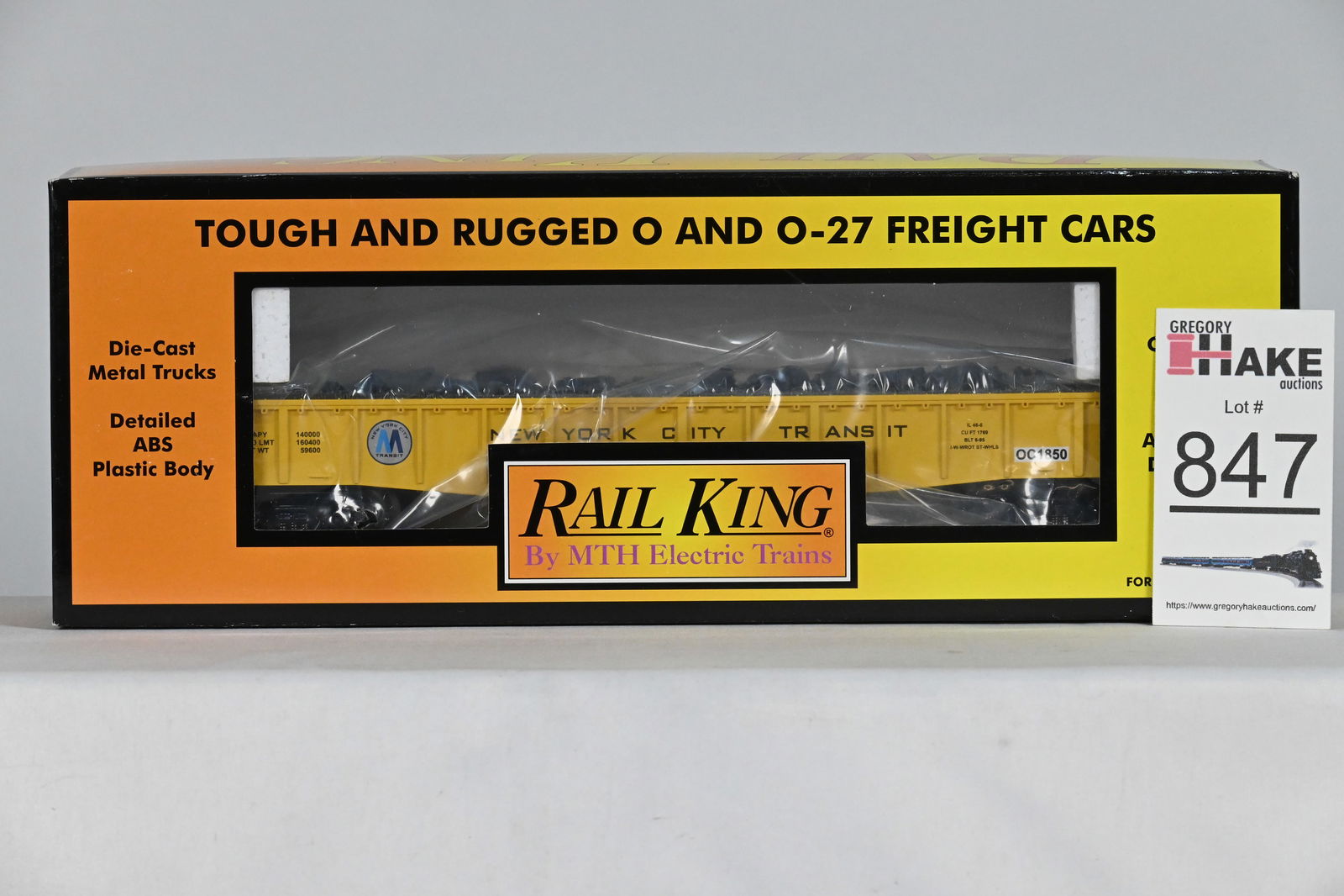 MTH (RailKing) - 30-7255: Metropolitan Transportation Authority - Gondola Car w/Junk Load, w/OB (1 of 2)