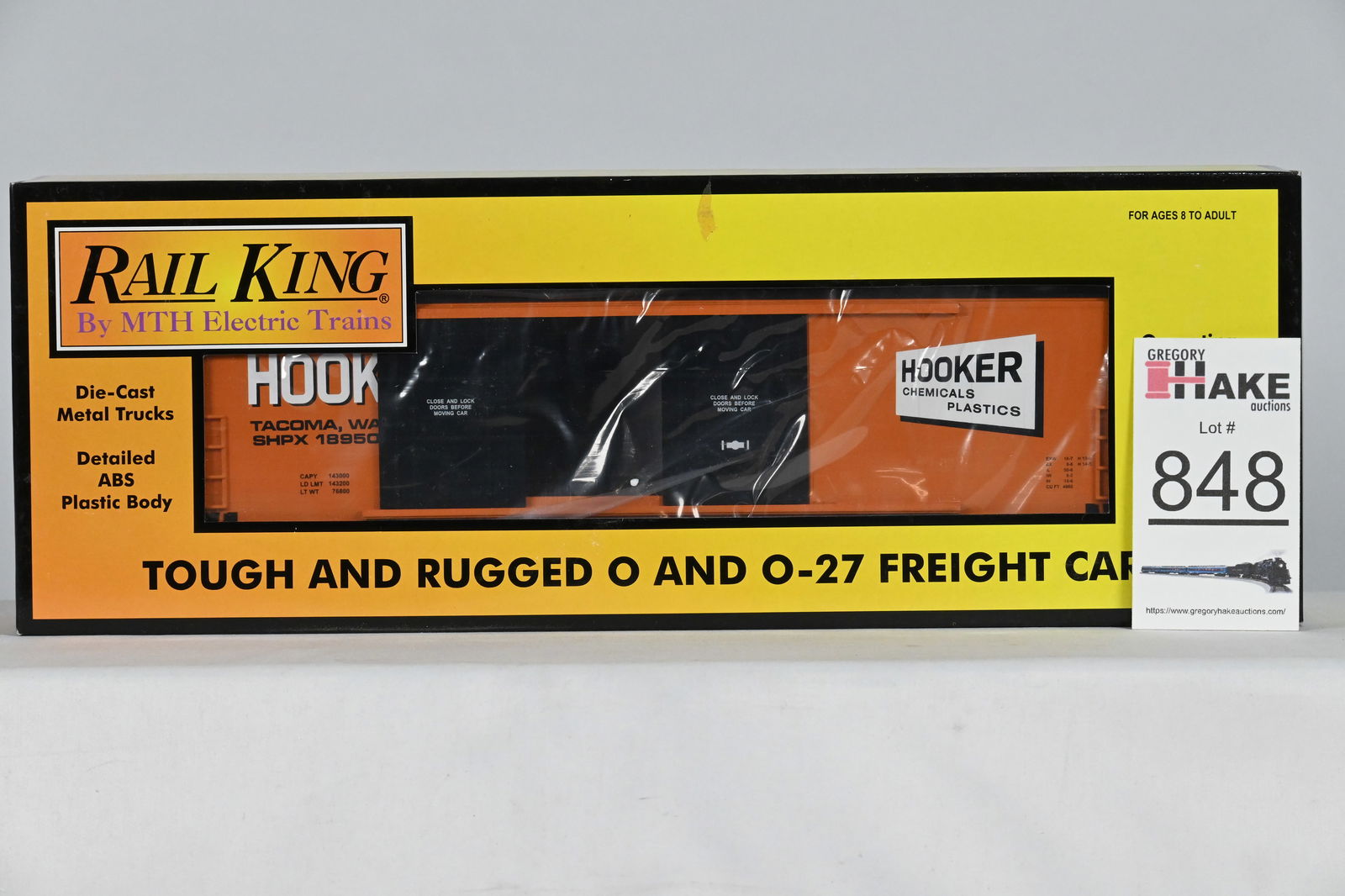 MTH (RailKing) - 30-74065: Hooker Chemicals - 50' Double Door Plugged Box Car, w/OB (1 of 2)