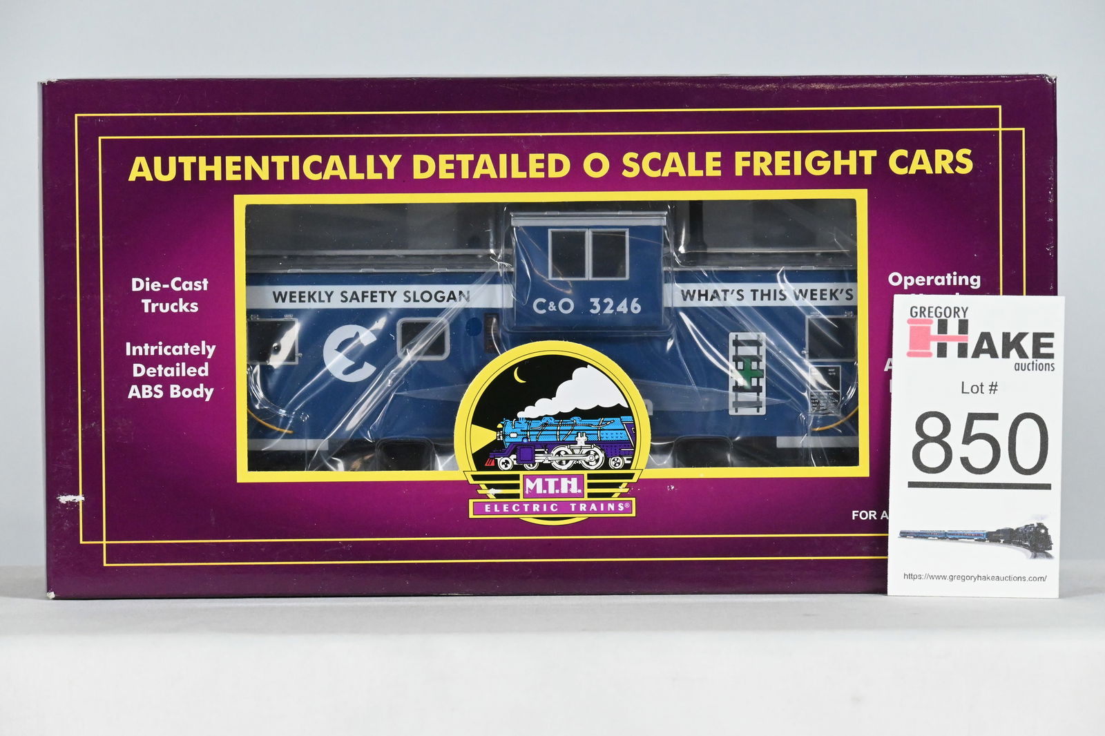 MTH (Premier) - 20-91201: Chessie - Extended Vision Caboose, w/OB (1 of 2)