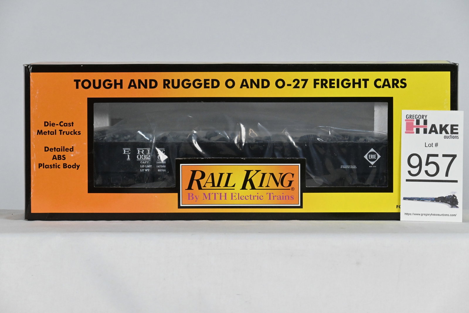 MTH (RailKing) - 30-7295: Erie - Gondola Car w/Junk Load, w/OB: MTH (RailKing) - 30-7295: Erie - Gondola Car w/Junk Load, w/OB - C10