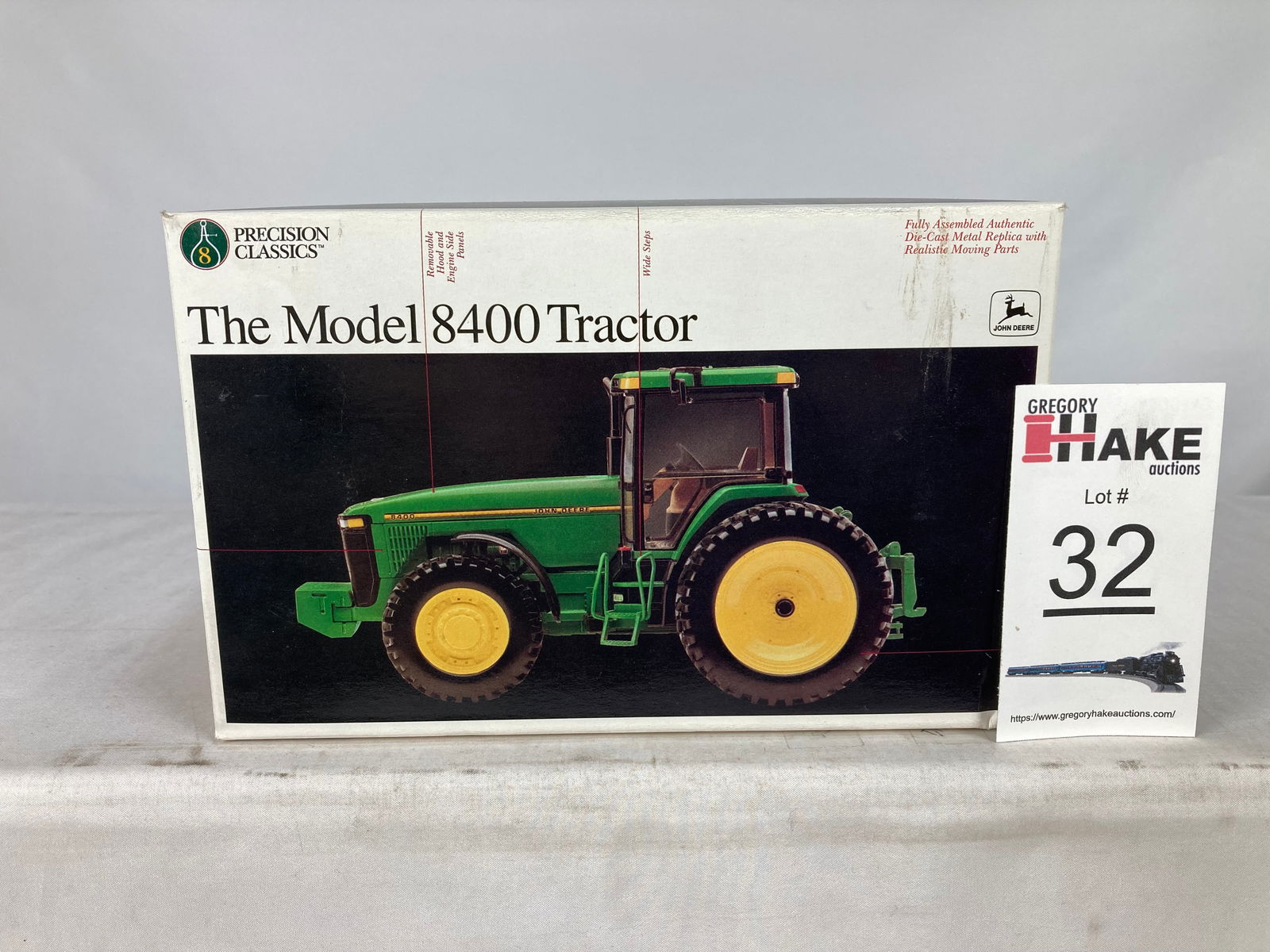 ERTL Precision Classics #5259 John Deere Model 8400 Tractor  1/32 w/ OB (1 of 2)