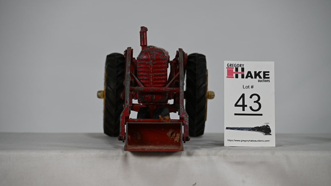 Vintage ERTL Massey Ferguson 44 Tractor w/ Front Bucket (1 of 3)