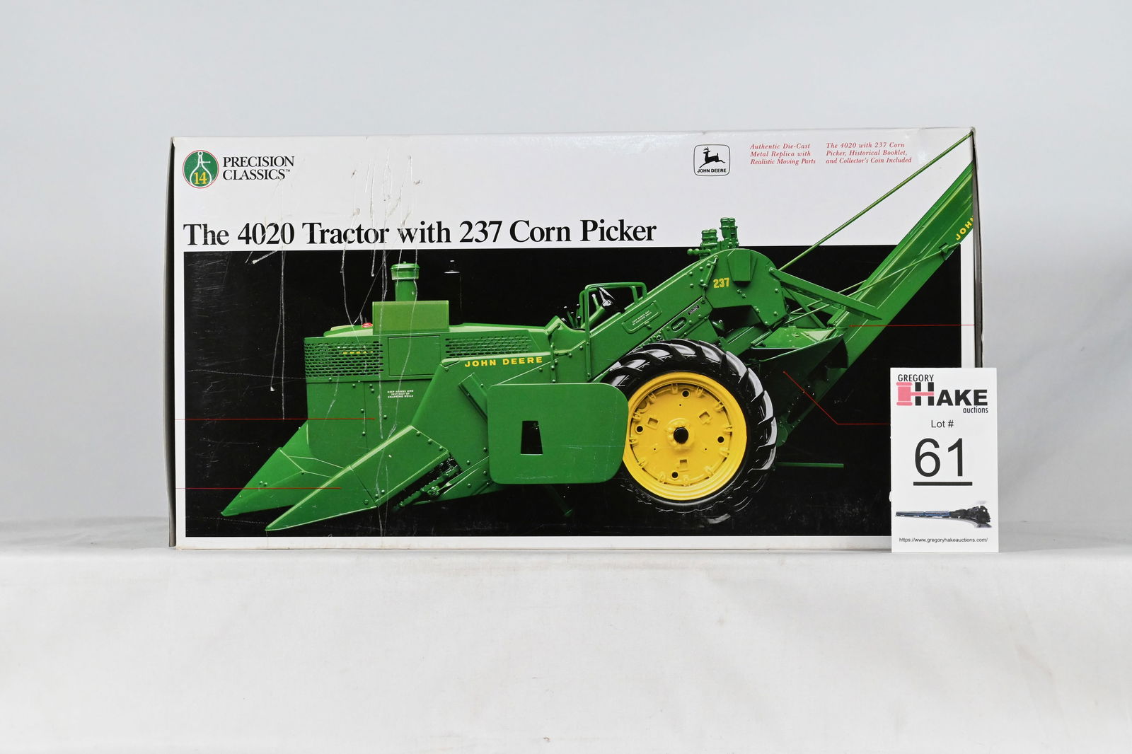 ERTL Precision Classics  #5083 4020 Tractor with 237 Corn Picker 1/16 & OB (1 of 3)