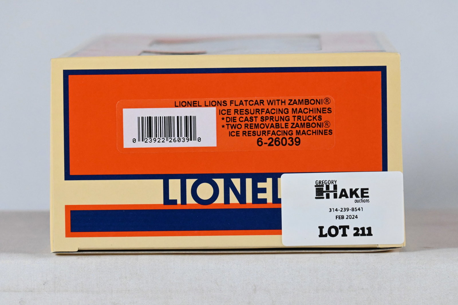 Lionel LTI 6-26039 Lionel Lines Flatcar w/ Two Zamboni Machines w/ OB: Lionel LTI 6-26039 Lionel Lines Flatcar w/ Two Zamboni Machines w/ OB, C10