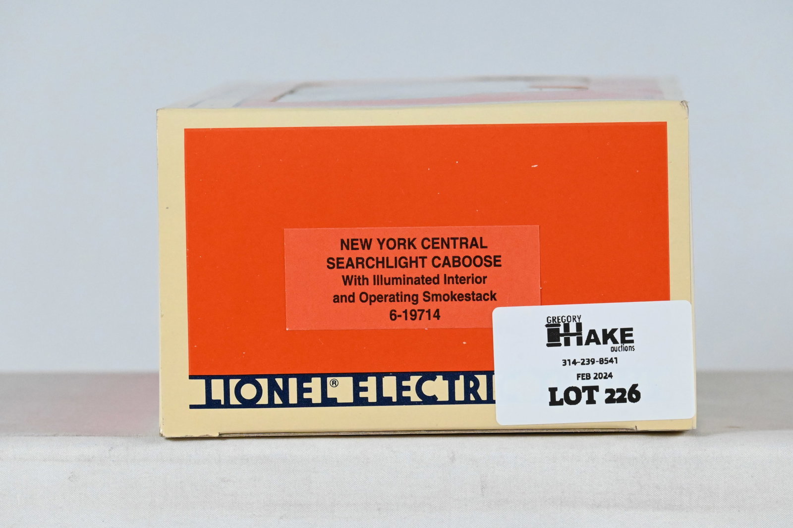 Lionel 6-19714 New York Central Searchlight Caboose w/ OB: Lionel 6-19714 New York Central Searchlight Caboose w/ OB, C10