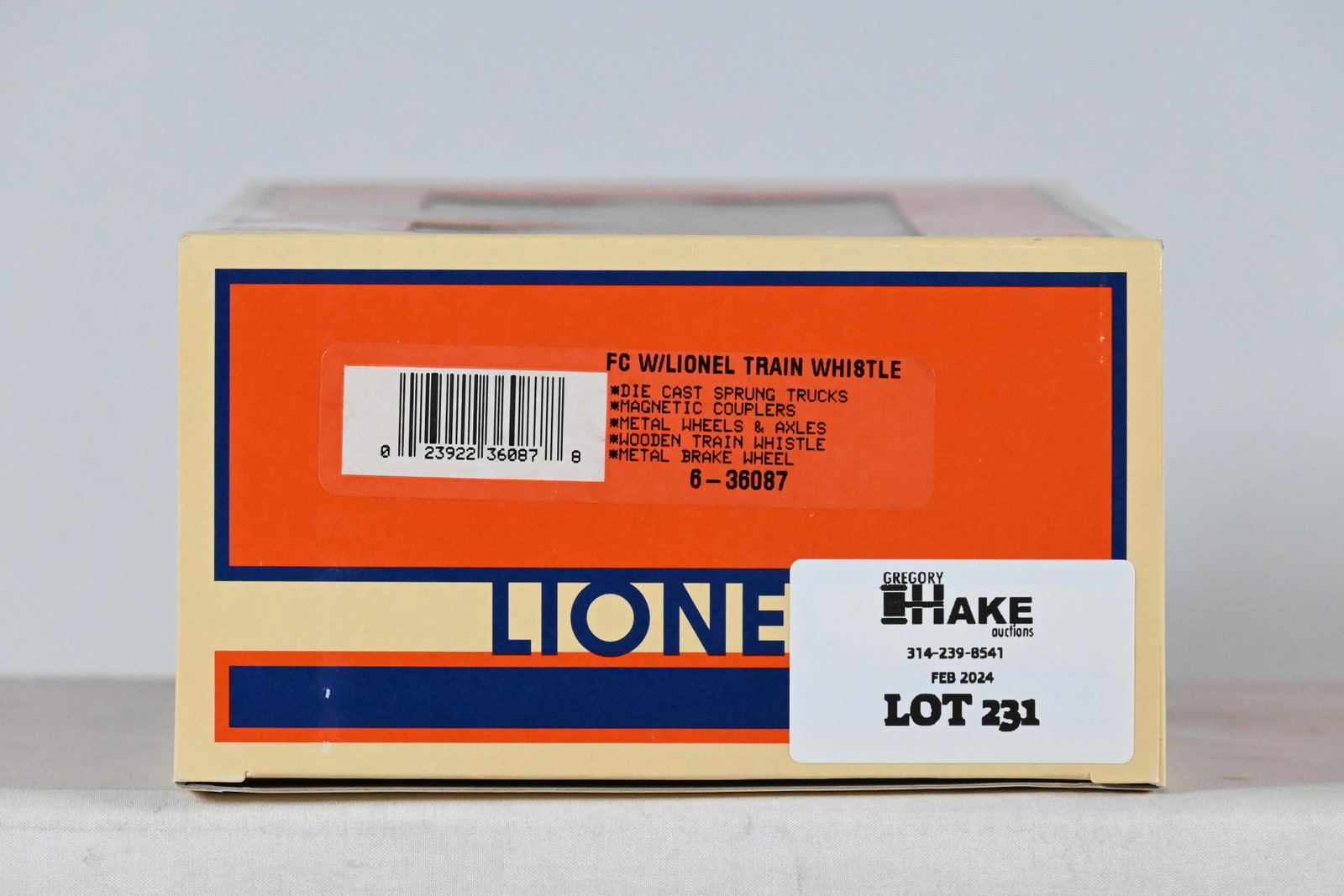 Lionel 6-36087 Flat Car w/ Lionel Wooden Train Whistle & OB: Lionel 6-36087 Flat Car w/ Lionel Wooden Train Whistle & OB, C10