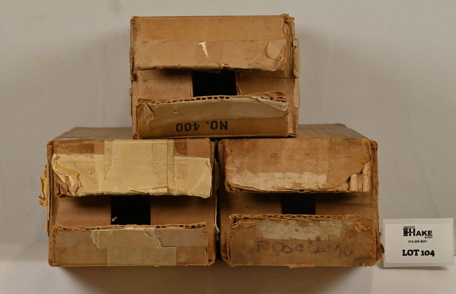 Lionel 400, 404X & 2321 Diesel Locomotive Empty Boxes: Lionel 400, 404X & 2321 Diesel Locomotive Empty Boxes. Boxes have tape and writing. The 404X has its insert, the other two do not.