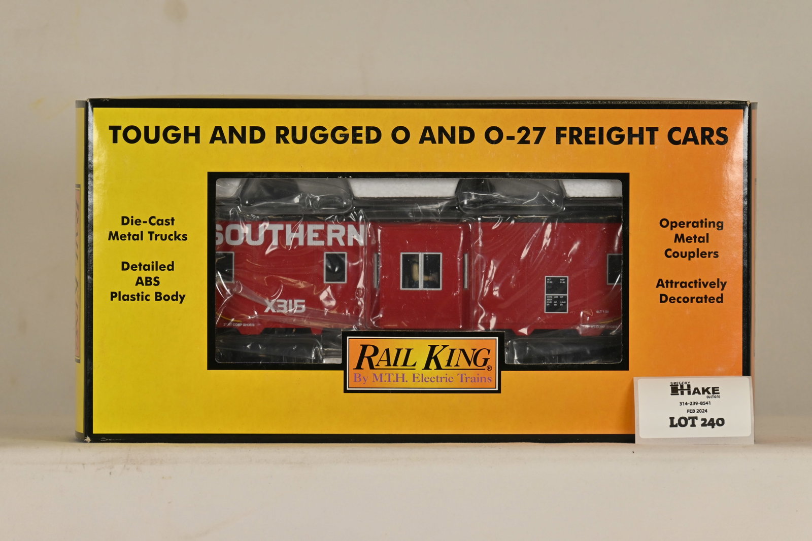 MTH 30-77113 Southern Bay Window Caboose w/ OB: MTH 30-77113 Southern Bay Window Caboose w/ OB, C10