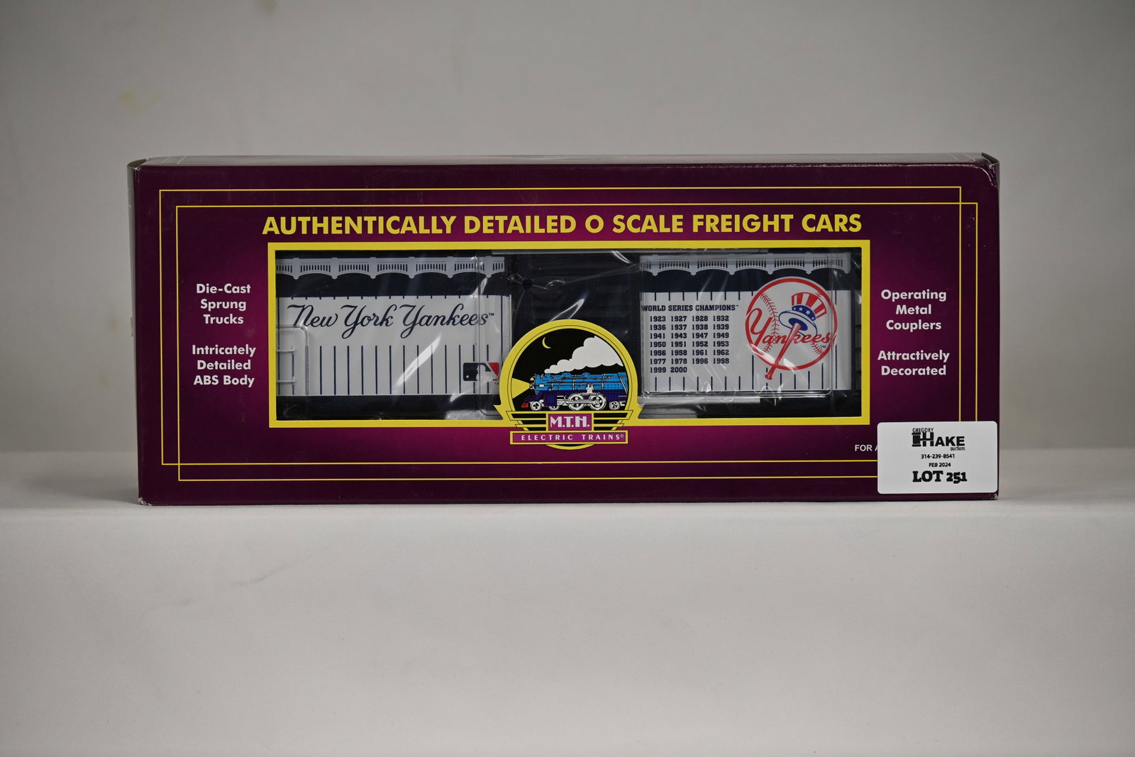 MTH 20-93285 New York Yankees MLB 40' Boxcar w/ OB: MTH 20-93285 New York Yankees MLB 40' Boxcar w/ OB, C10