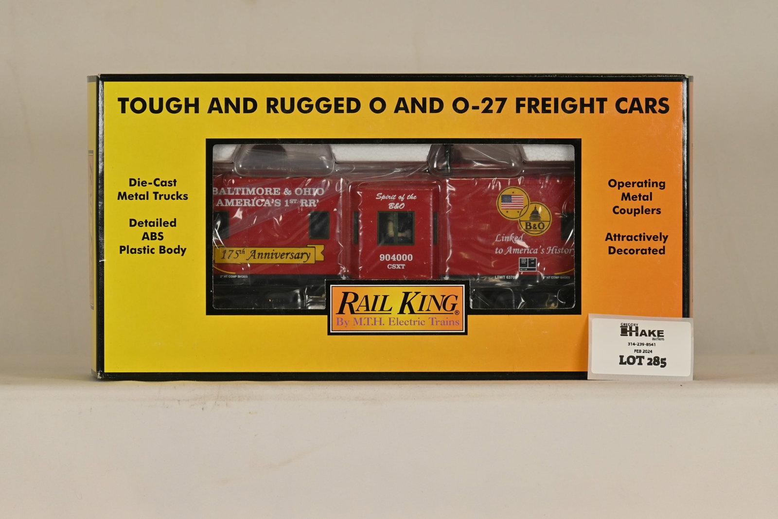 MTH 30-77110 CSX Bay Window Caboose w/ OB: MTH 30-77110 CSX Bay Window Caboose w/ OB, C10